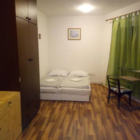 Penzion U Nahonu Mesto Touskov Exterior photo