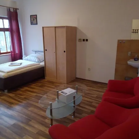 Penzion U Nahonu Mesto Touskov Exterior photo