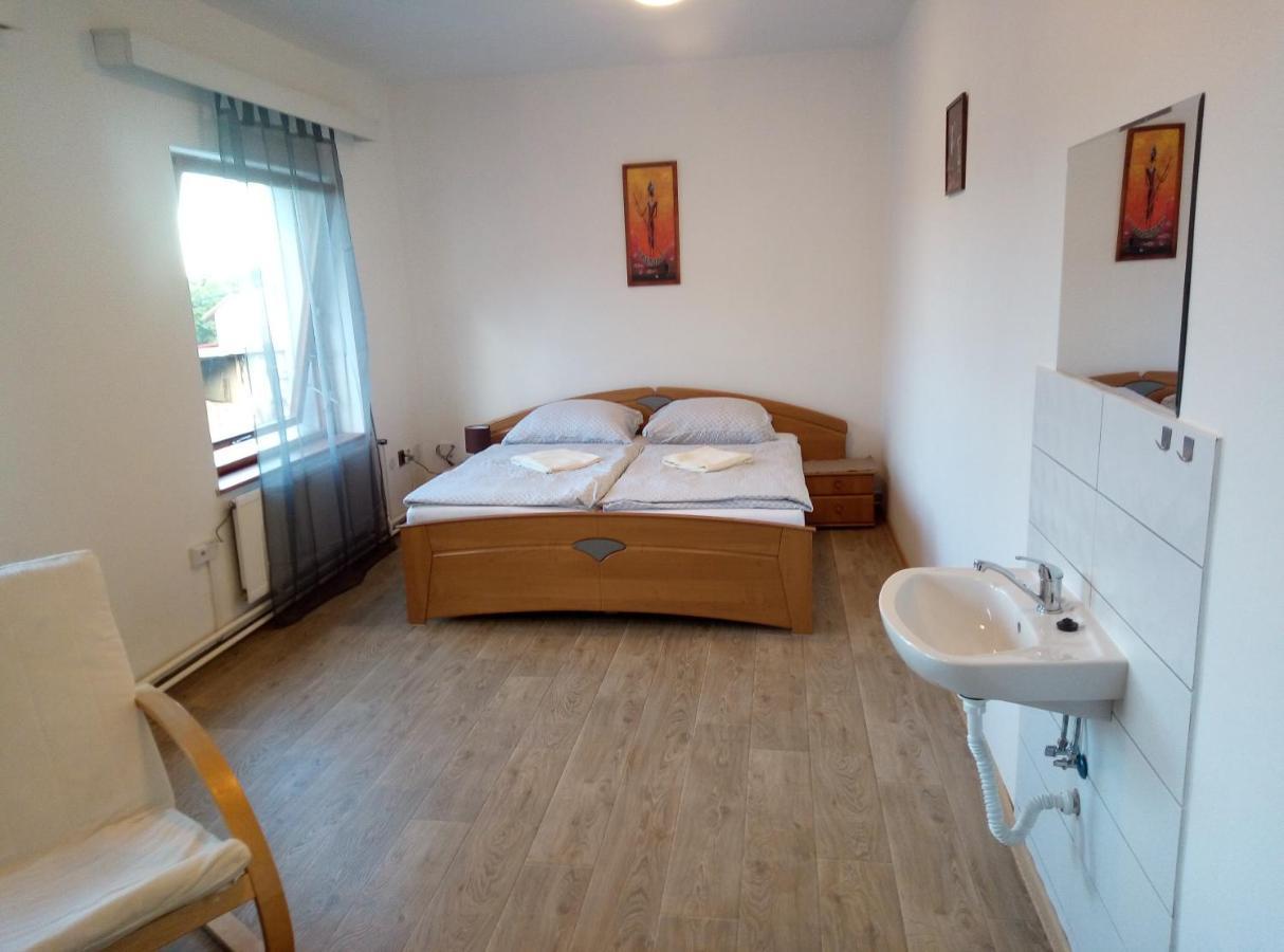 Homestay U Nahonu Mesto Touskov